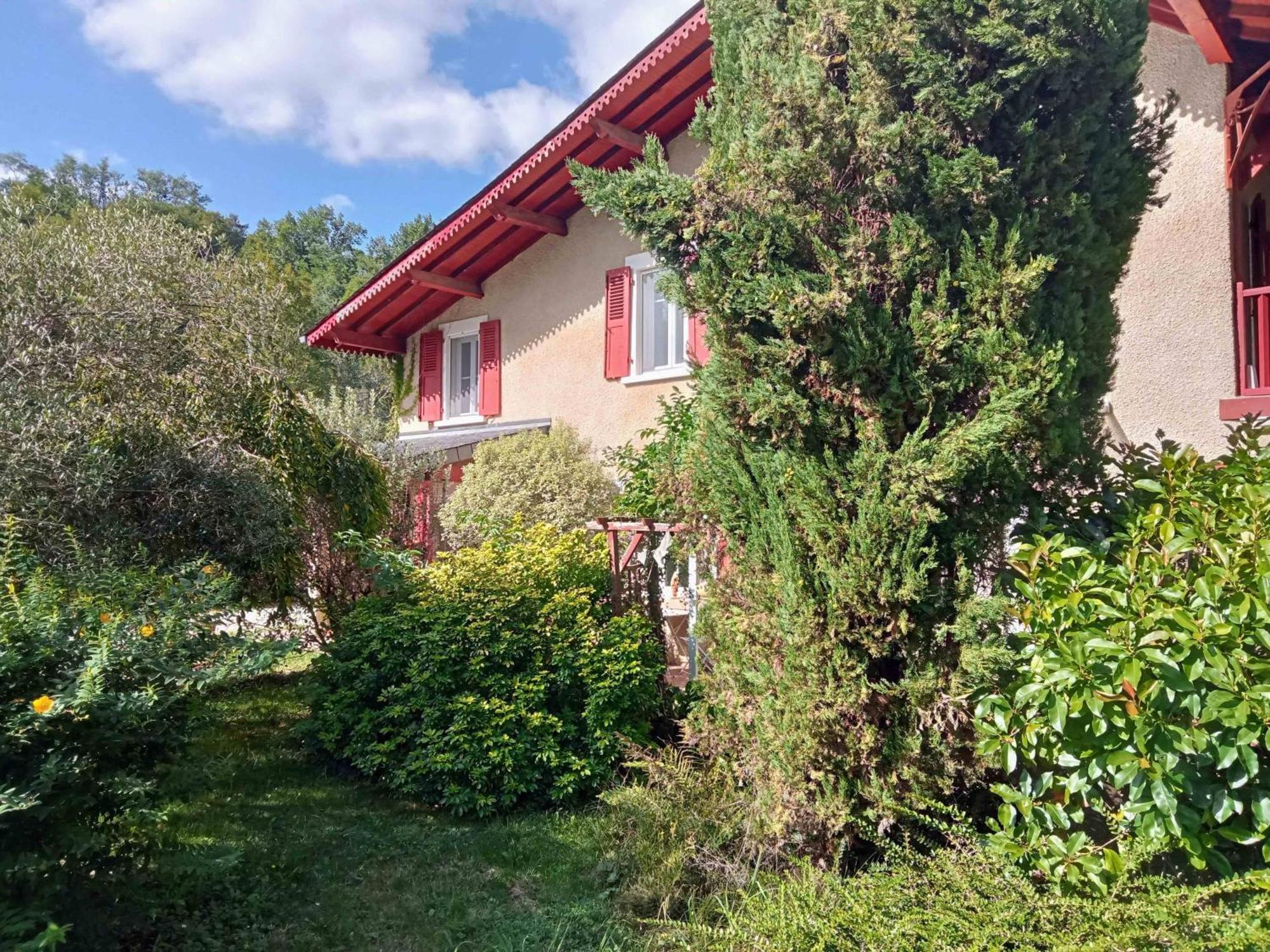 Bed and Breakfast Chez Cecile Et Jean-No Gan Экстерьер фото